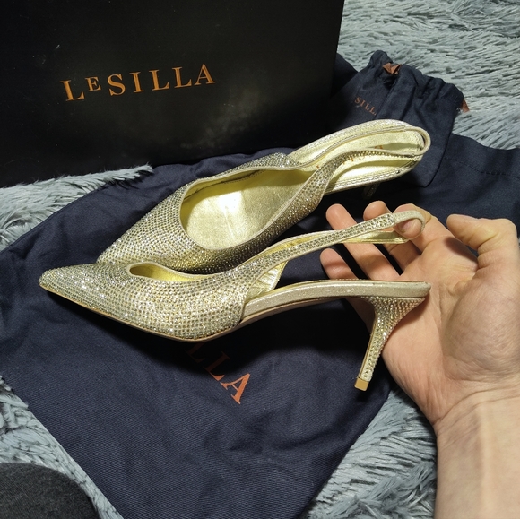 Le Silla Stunning Crystal Slingbacks Pumps - Picture 4 of 4